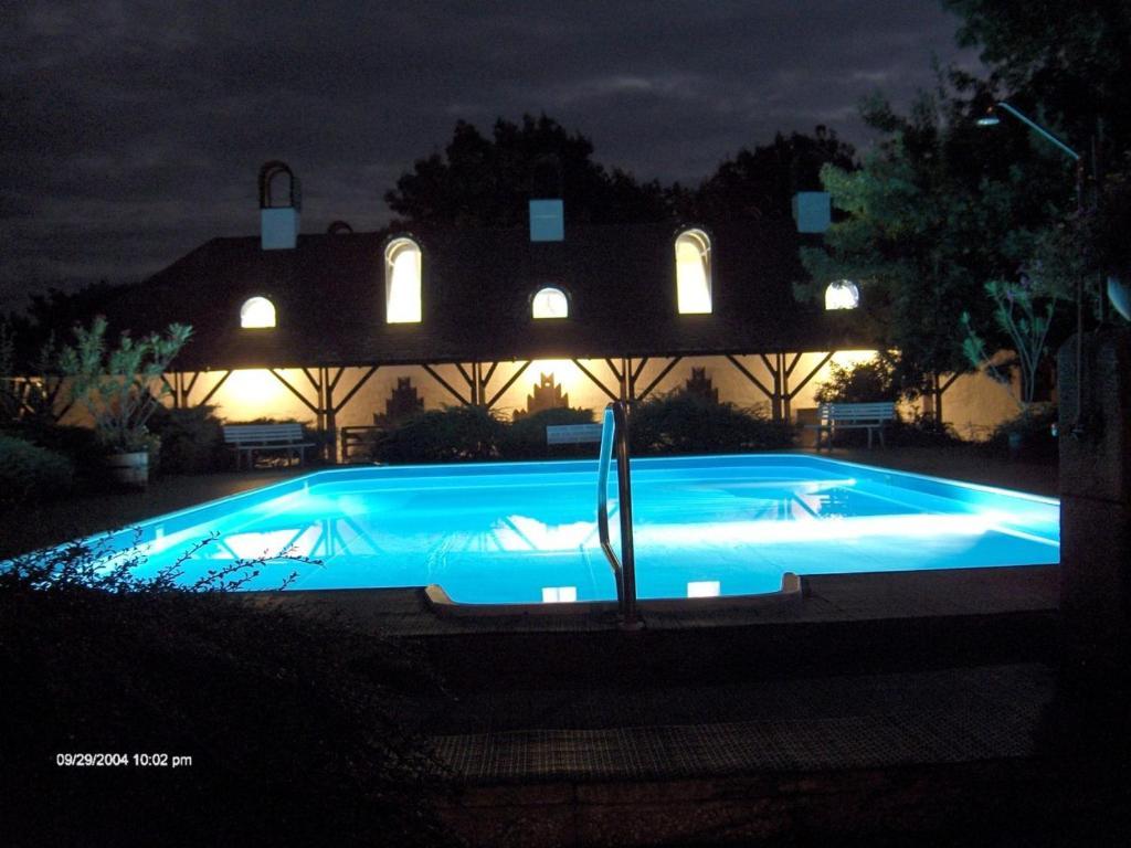 Romantik Camping Es Panzio Bük Dış mekan fotoğraf